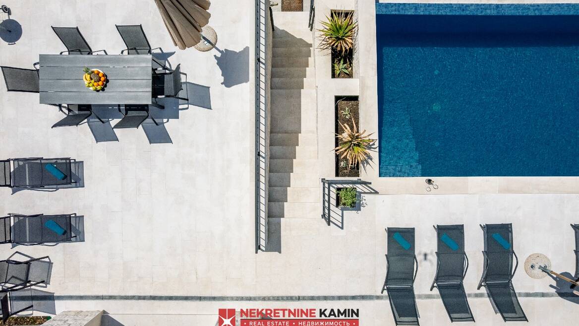  Moderna vila sa 4 spavaće sobe i bazenom, Tivat, Tivat