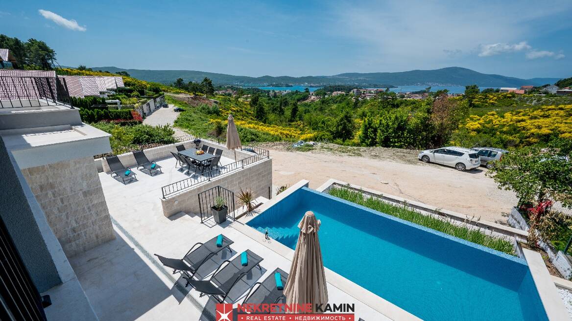  Moderna vila sa 4 spavaće sobe i bazenom, Tivat, Tivat