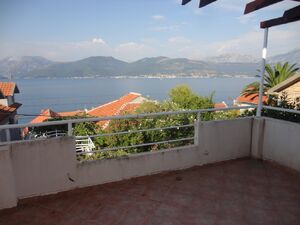 Riblja kost 4, Tivat