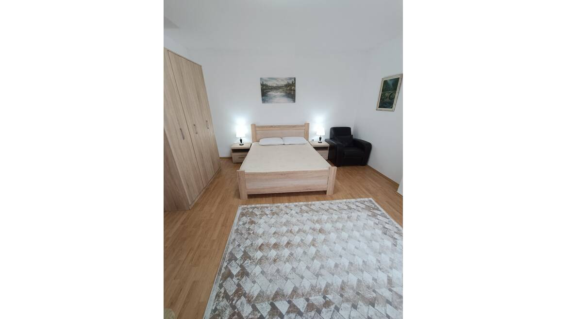 Trg Nezavisnosti , Podgorica