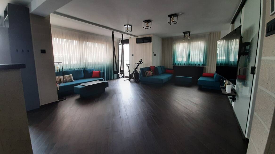 Laze Kostica, Novi Sad