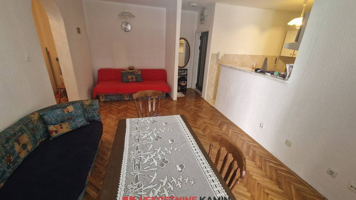 Dvosoban stan na bulevaru, 300m od mora, Budva, Budva