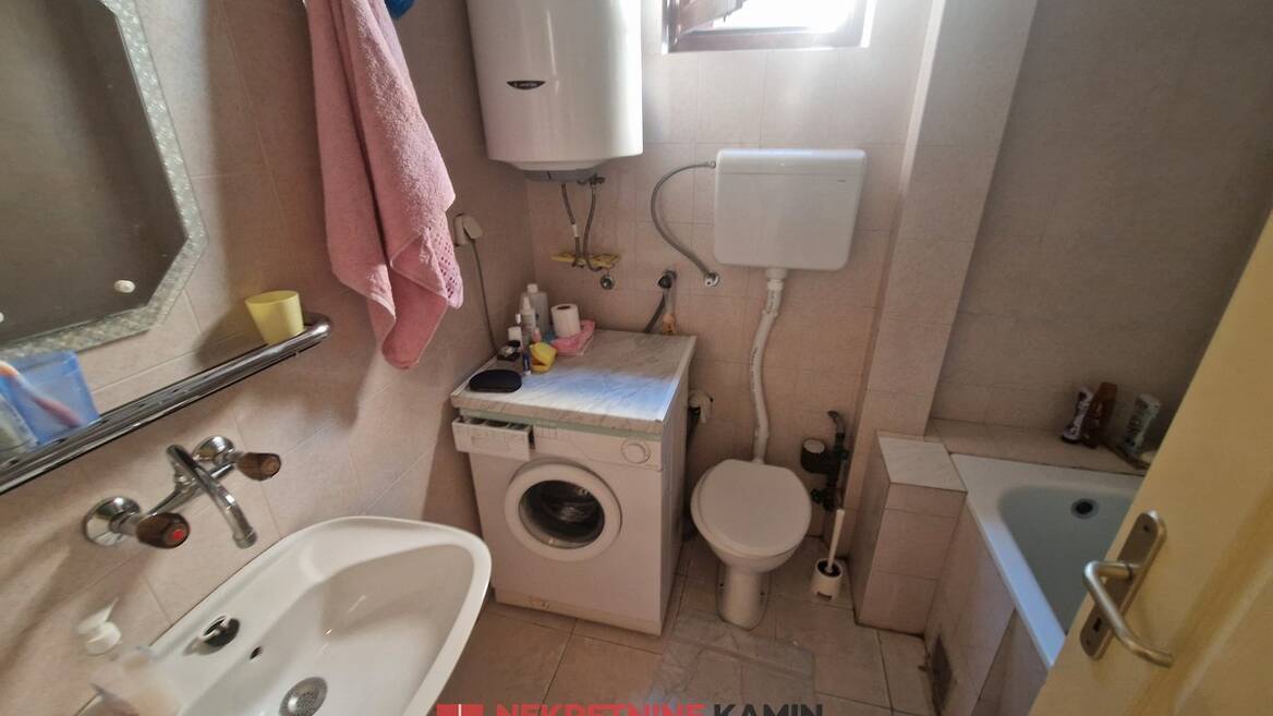 Dvosoban stan na bulevaru, 300m od mora, Budva, Budva