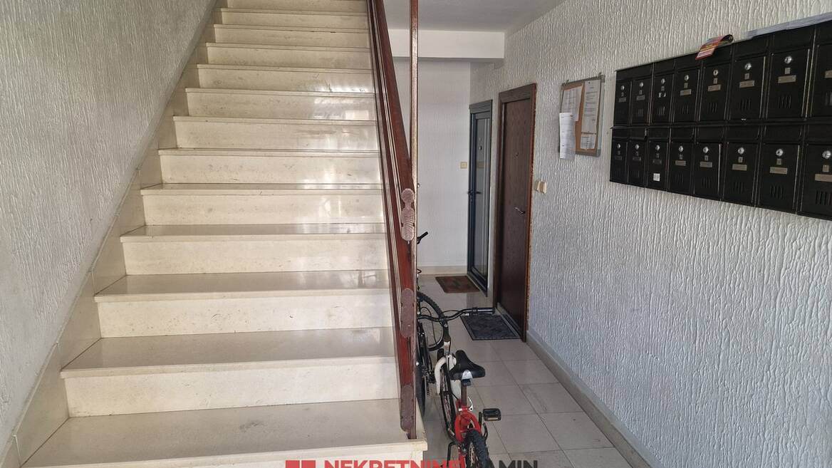 Dvosoban stan na bulevaru, 300m od mora, Budva, Budva