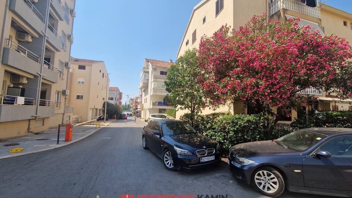 Dvosoban stan na bulevaru, 300m od mora, Budva, Budva